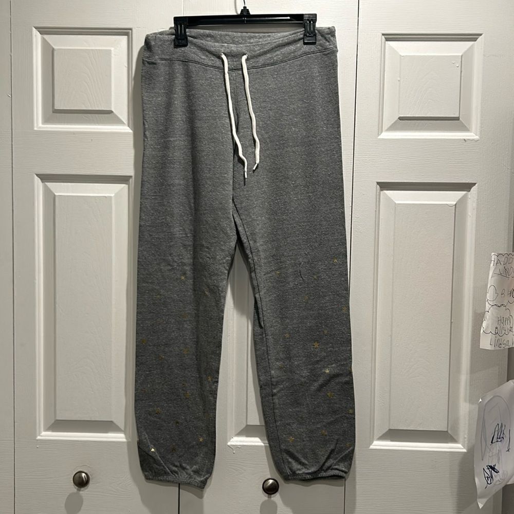 Monrow Gray Sweatpants w Gold Stars, Size Large